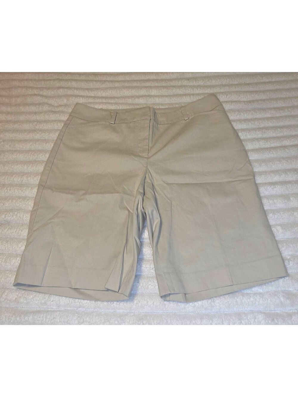 Talbots Women's Beige Bermuda Shorts Size 8